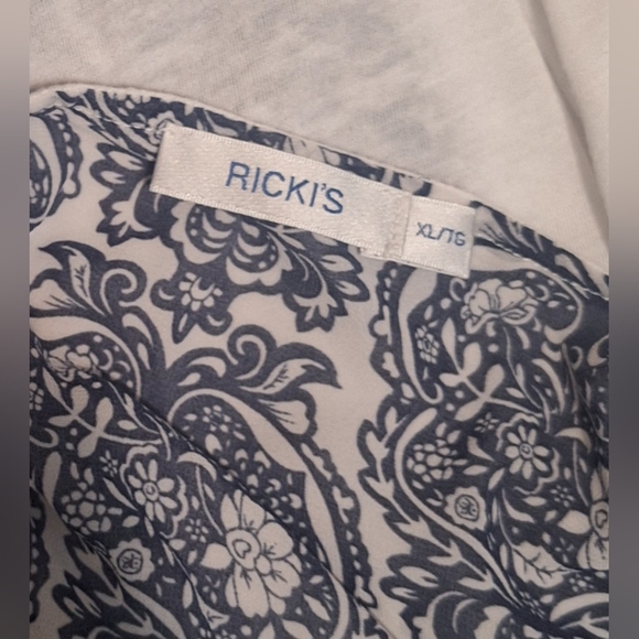XL Ricki's Blue And White Shirt - Picture 4 of 5